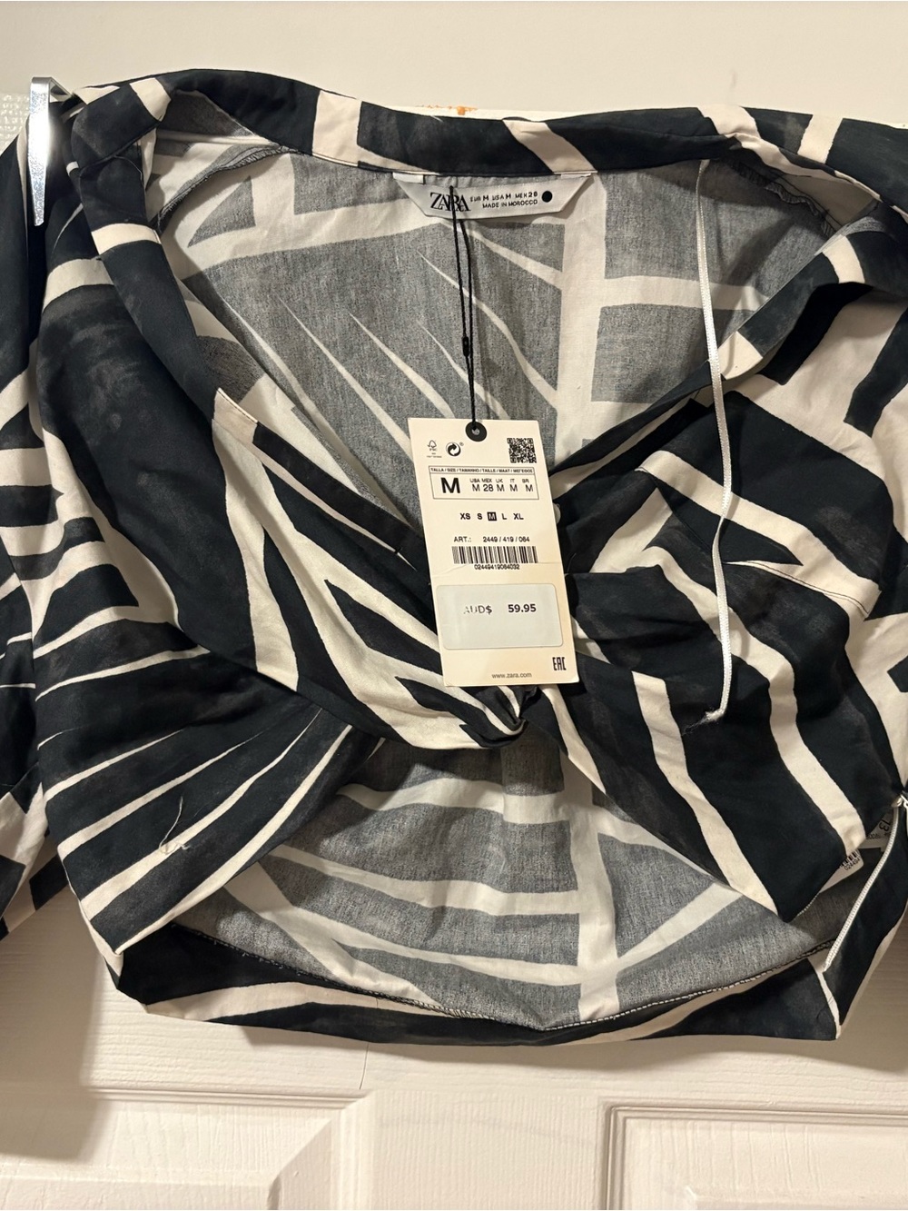 ZARA Black & White Patterned Blouse - M